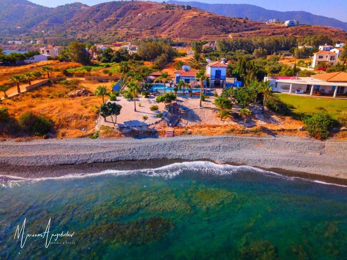 Astrofegia Beachfront Villa 포모스 외부 사진