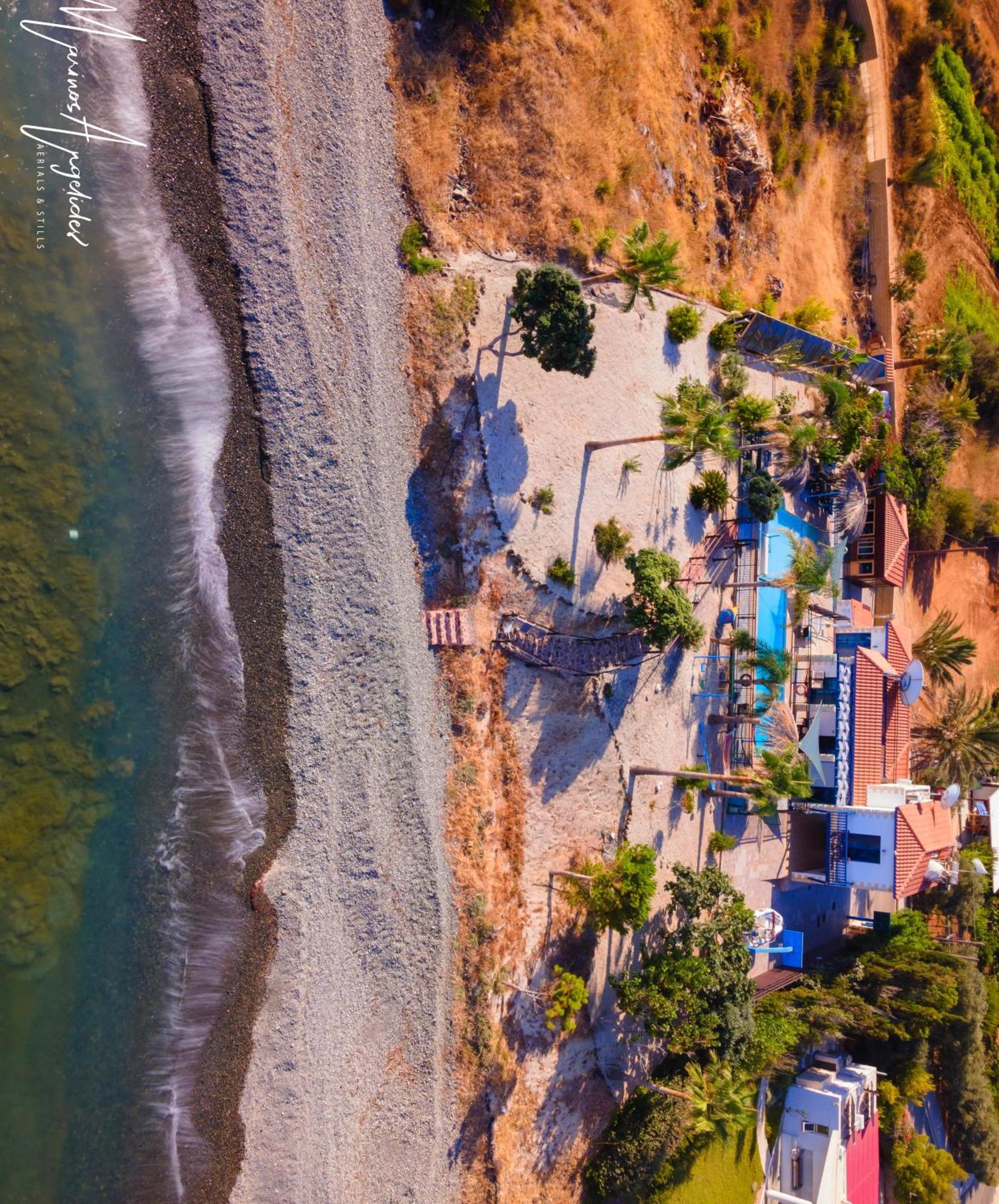 Astrofegia Beachfront Villa 포모스 외부 사진