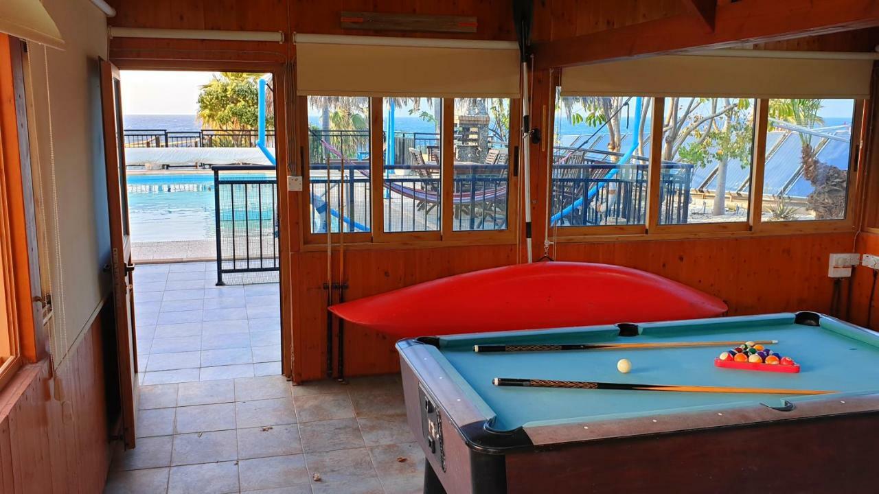 Astrofegia Beachfront Villa 포모스 외부 사진